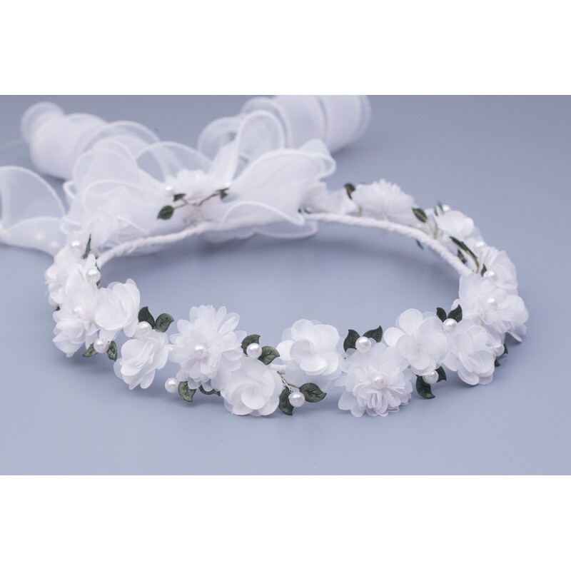 White wreath 103