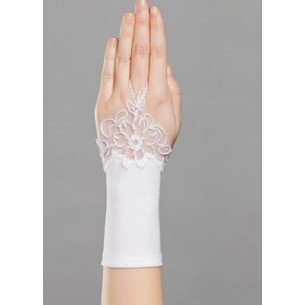 Lace gloves