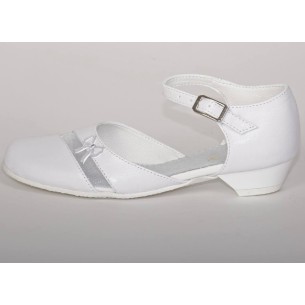 Buty komunijne na obcasie tiul  wycięcia