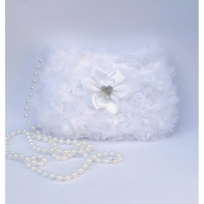 Torebka komunijna z futerka z serduszkiem